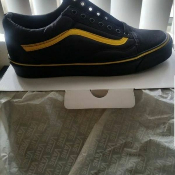 vans black yellow old skool